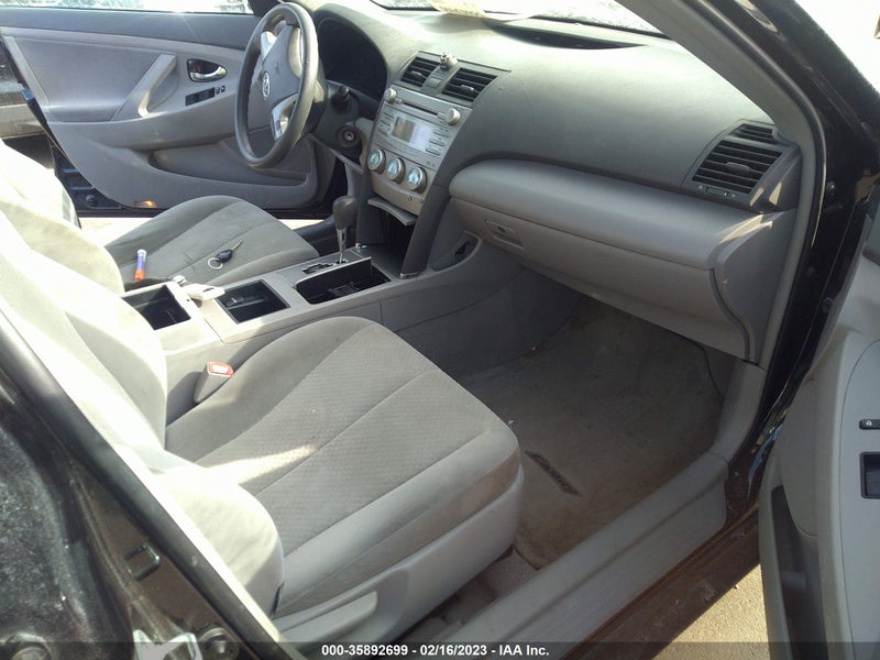 Toyota Camry 2009г.