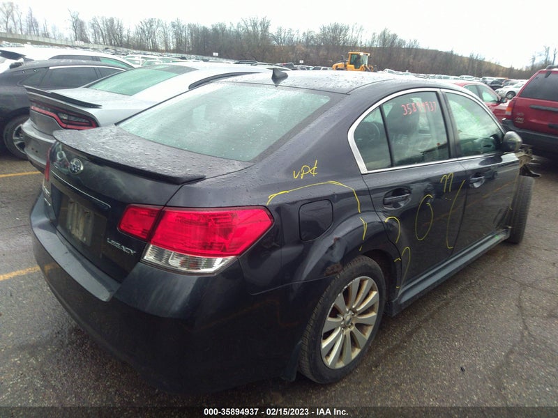 Subaru Legacy 2012г.