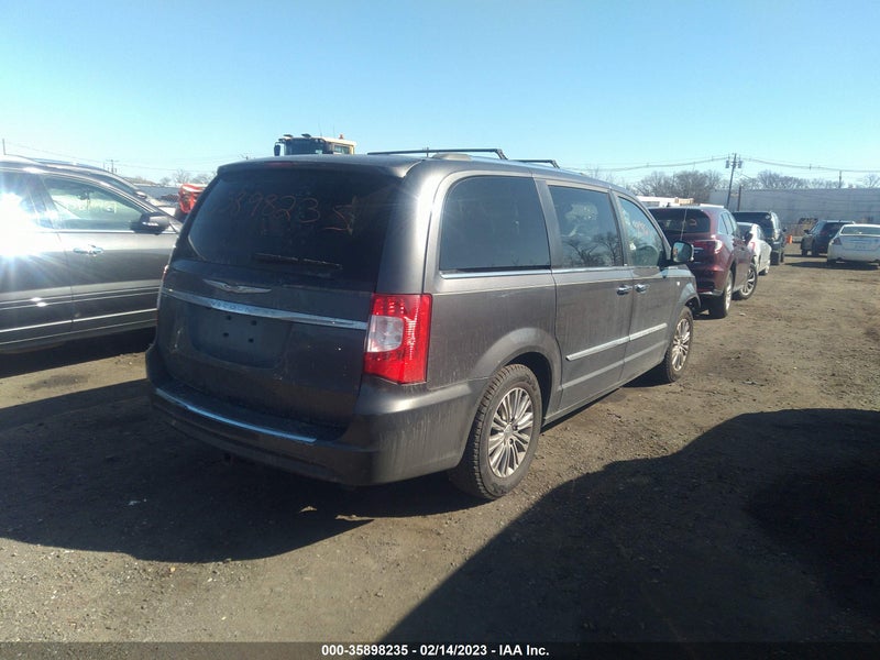 Chrysler Town & Country 2014г.