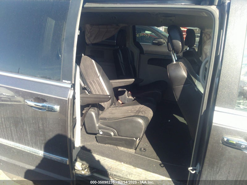 Chrysler Town & Country 2014г.