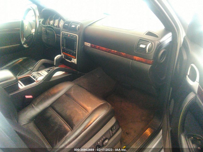 Porsche Cayenne 2004г.