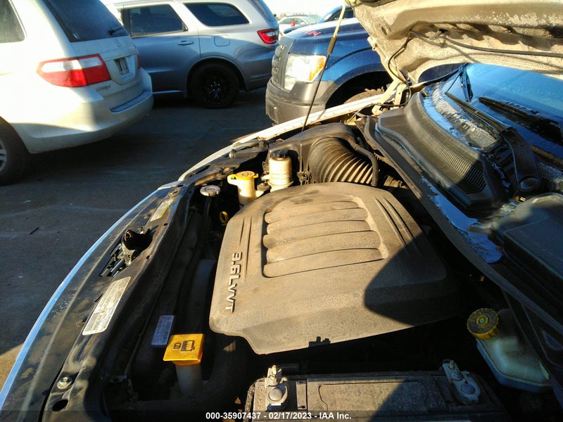 Chrysler Town & Country 2013г.