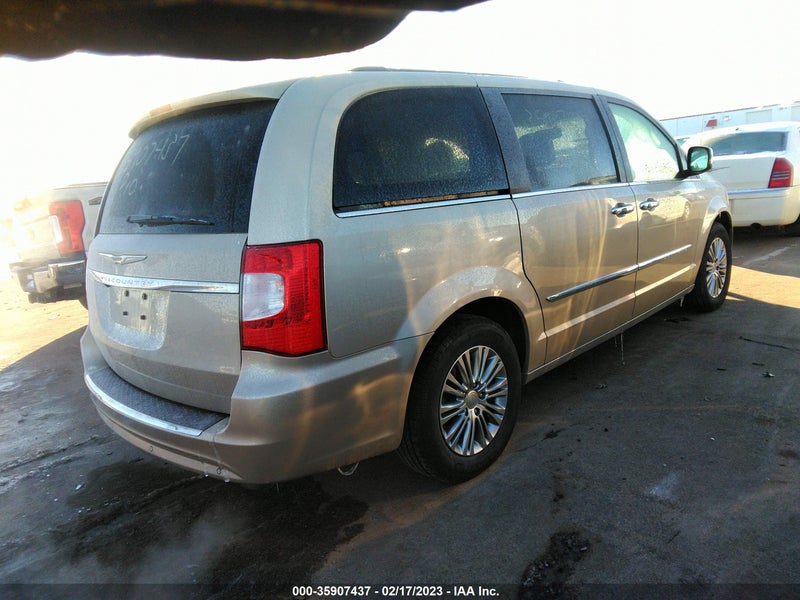 Chrysler Town & Country 2013г.