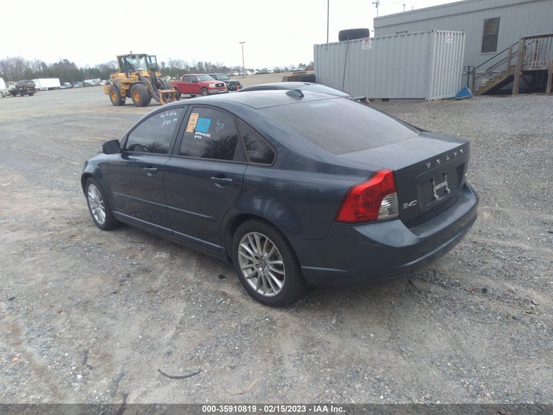 Volvo S-40 2010г.