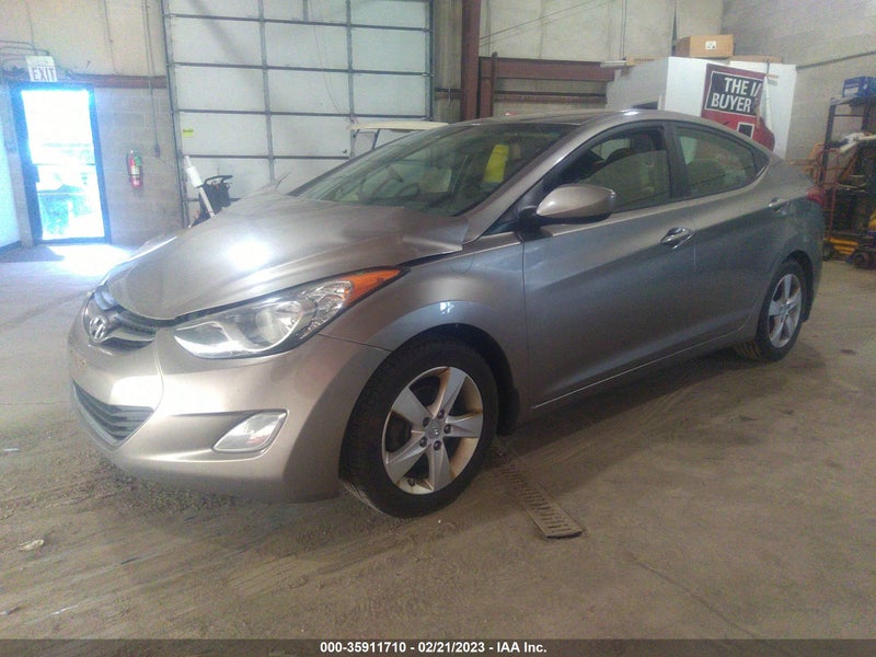 Hyundai Elantra 2013г.