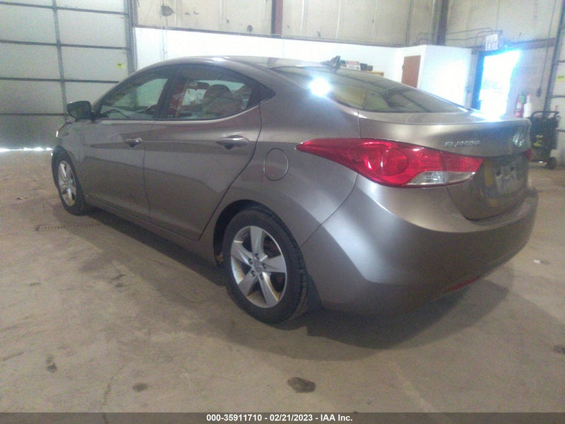 Hyundai Elantra 2013г.