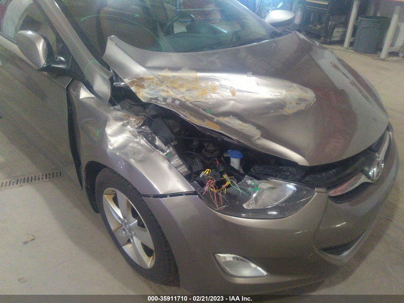 Hyundai Elantra 2013г.