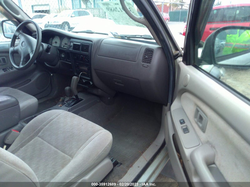 Toyota Tacoma 2003г.