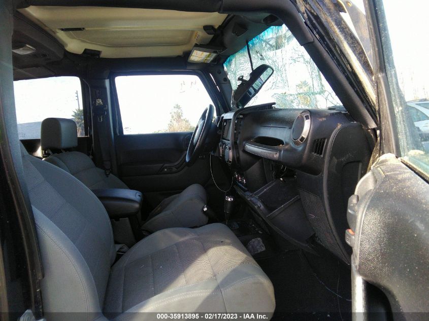 Jeep Wrangler 2015г.