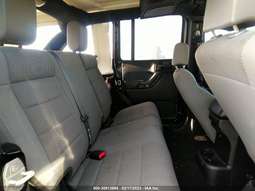 Jeep Wrangler 2015г.