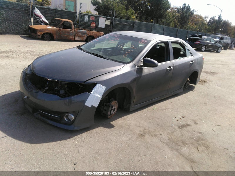 Toyota Camry 2013г.