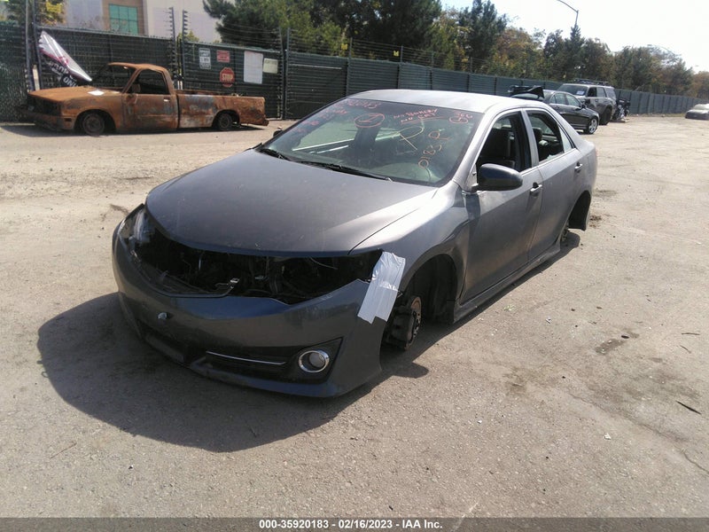 Toyota Camry 2013г.