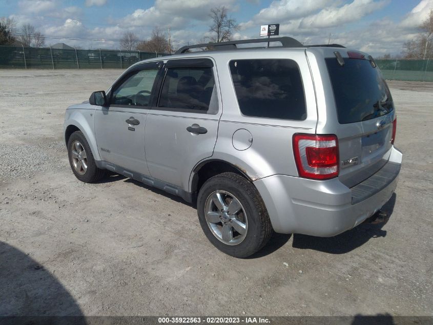Ford Escape 2008г.