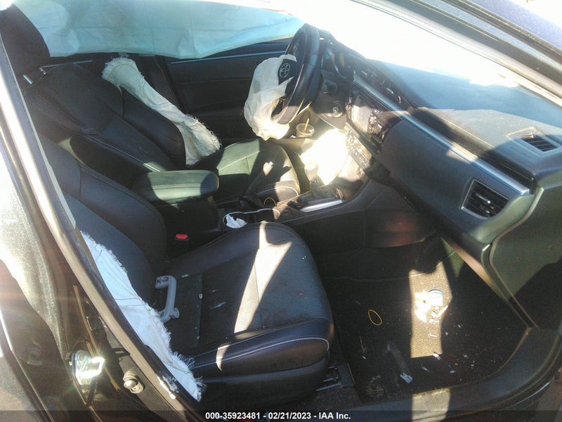 Toyota Corolla 2015г.