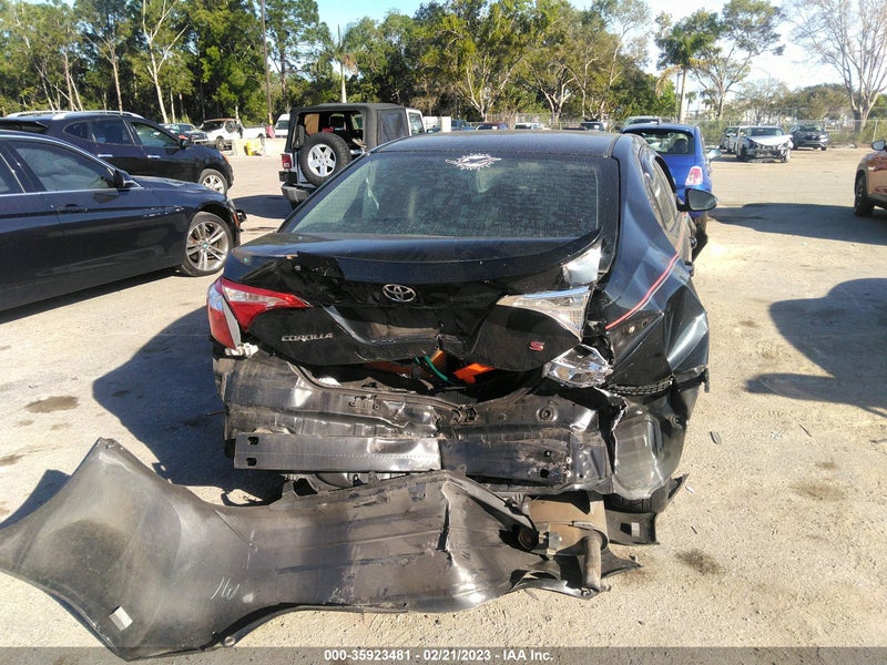 Toyota Corolla 2015г.