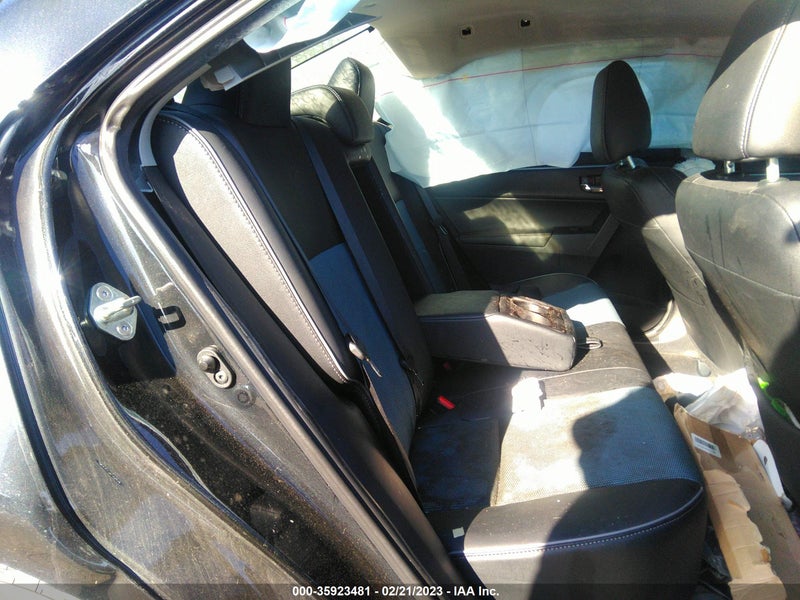 Toyota Corolla 2015г.