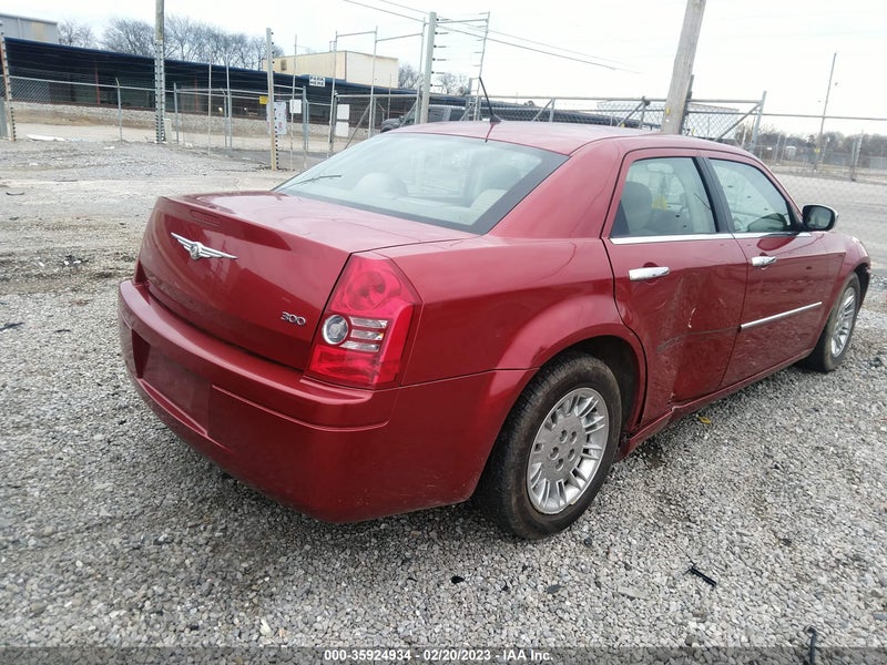 Chrysler 300 2008г.