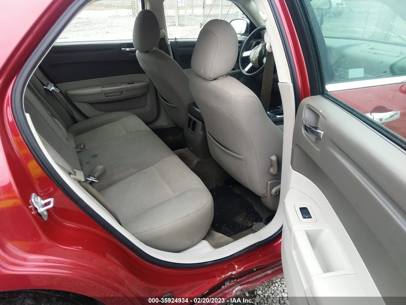 Chrysler 300 2008г.