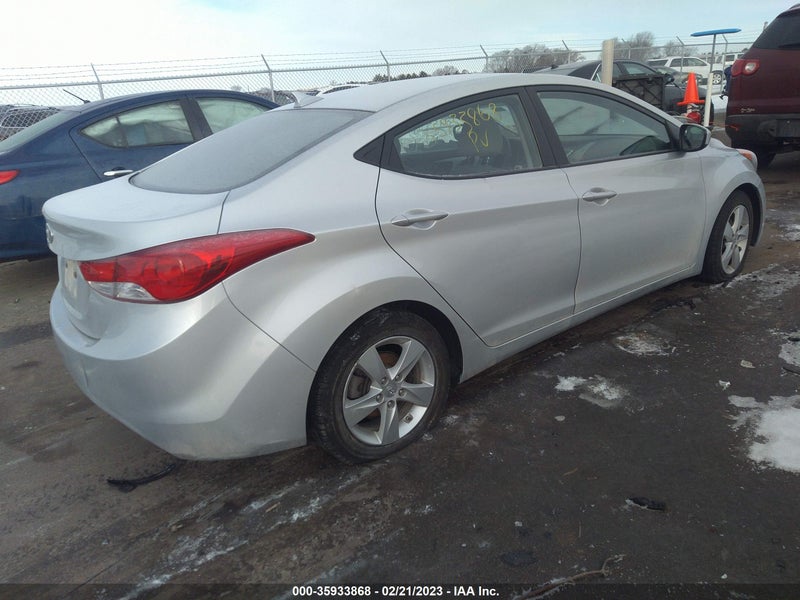 Hyundai Elantra 2011г.