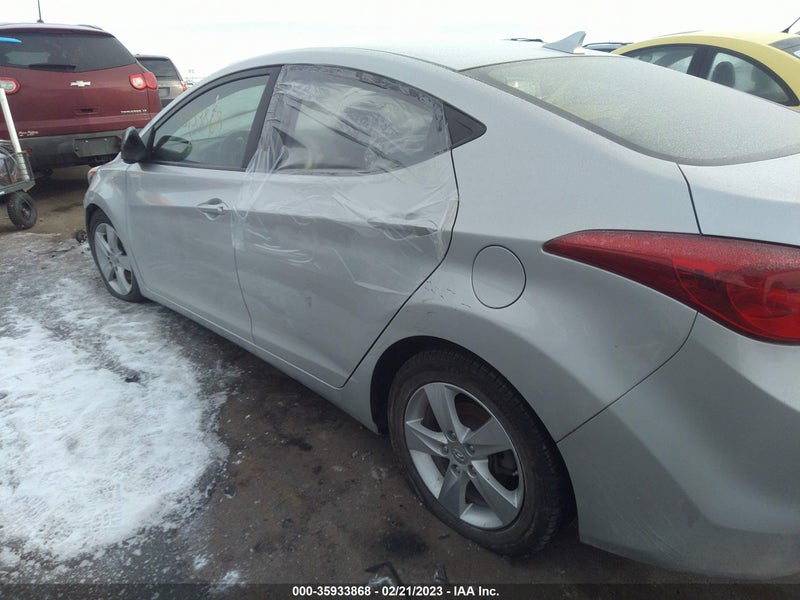 Hyundai Elantra 2011г.