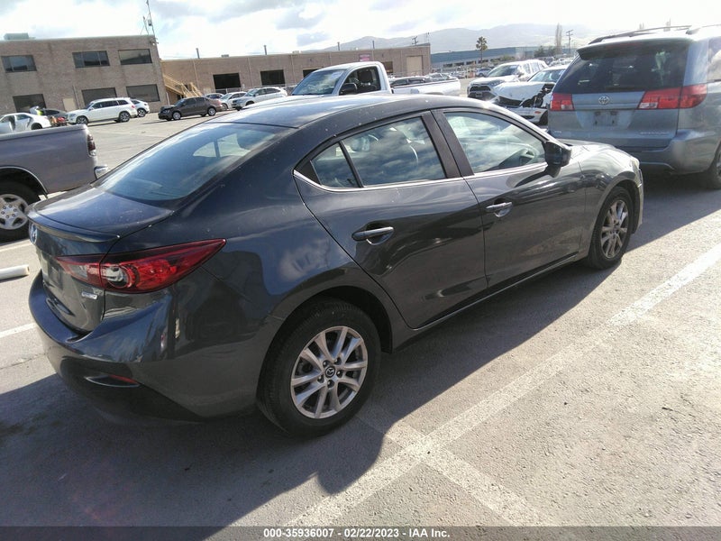 Mazda 3 2016г.