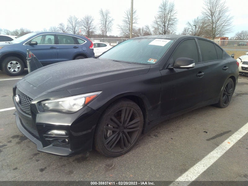 Infiniti Q50 2015г.