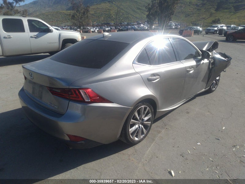 Lexus IS 2014г.