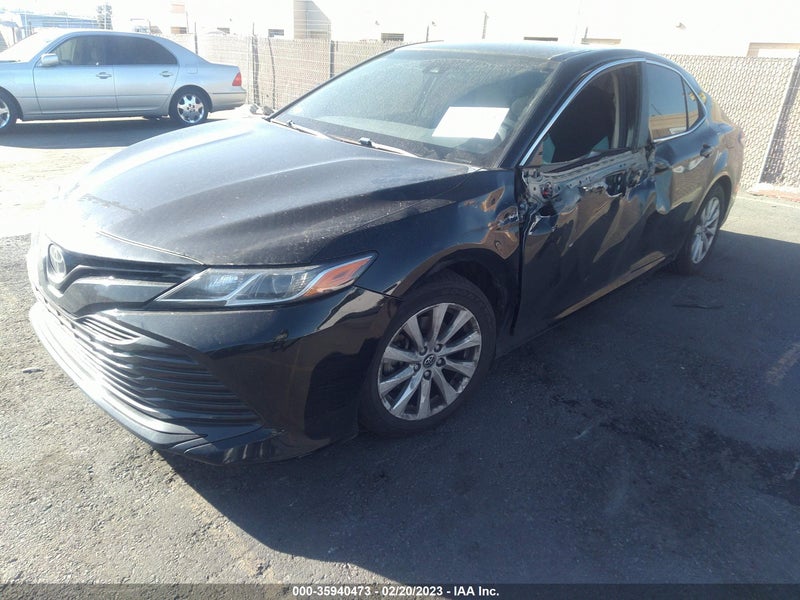 Toyota Camry 2018г.