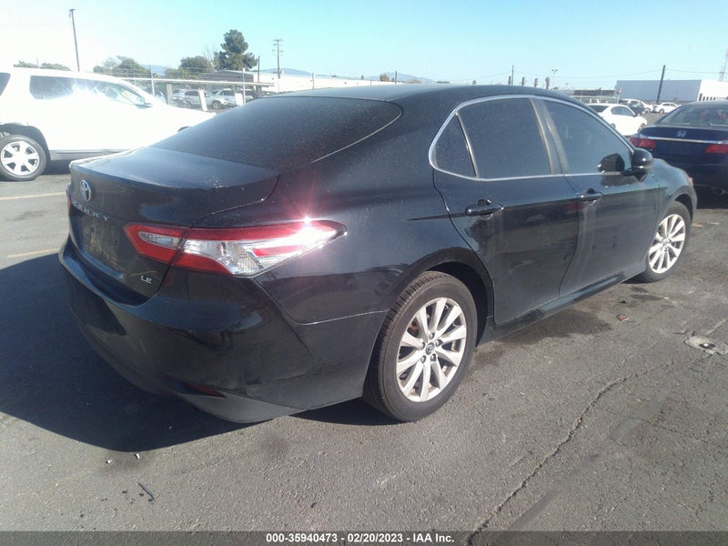 Toyota Camry 2018г.