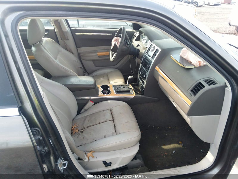 Chrysler 300 2008г.