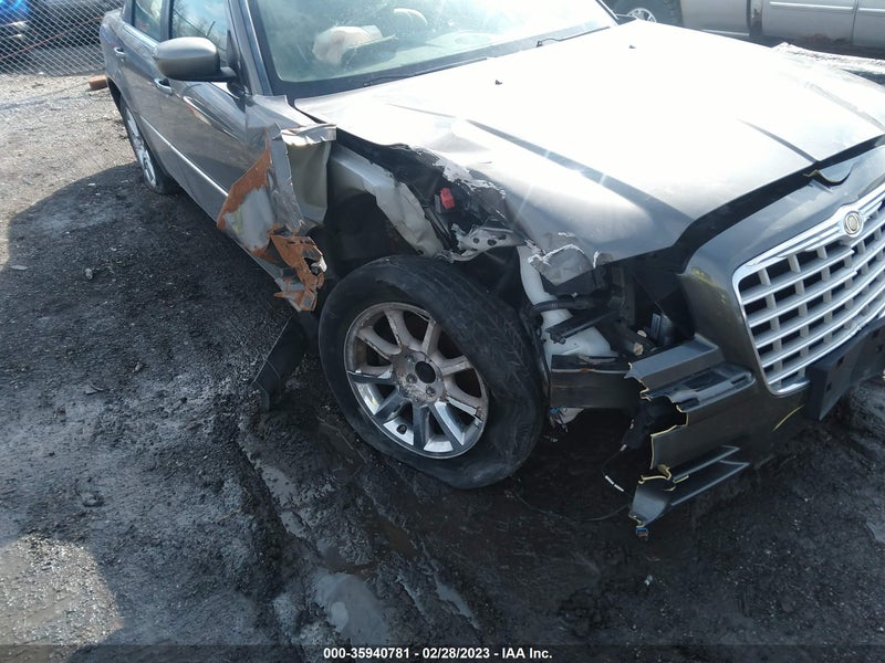 Chrysler 300 2008г.