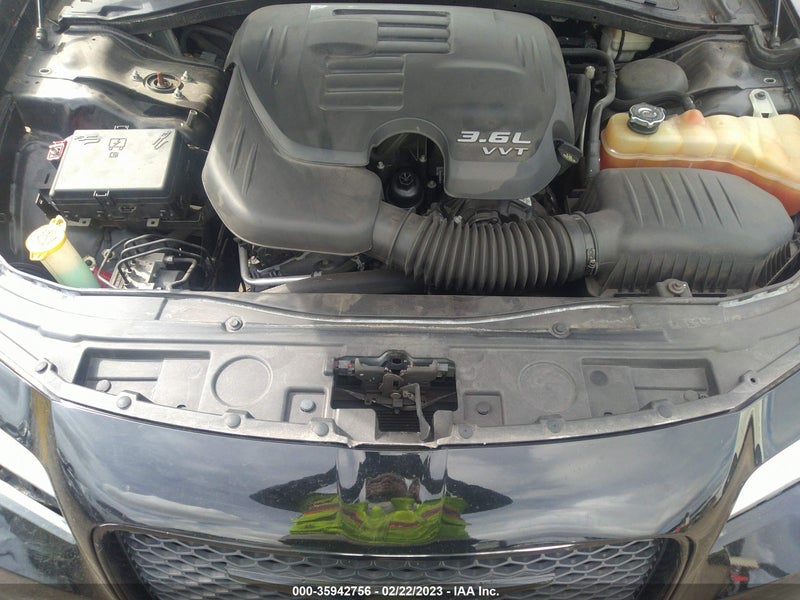 Chrysler 300 2015г.