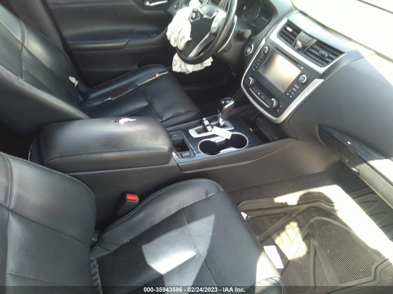 Nissan Altima 2016г.