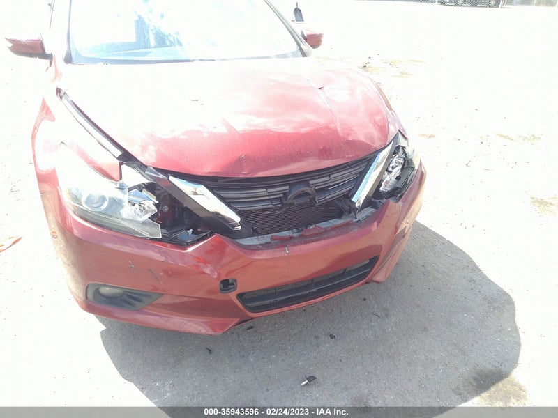 Nissan Altima 2016г.