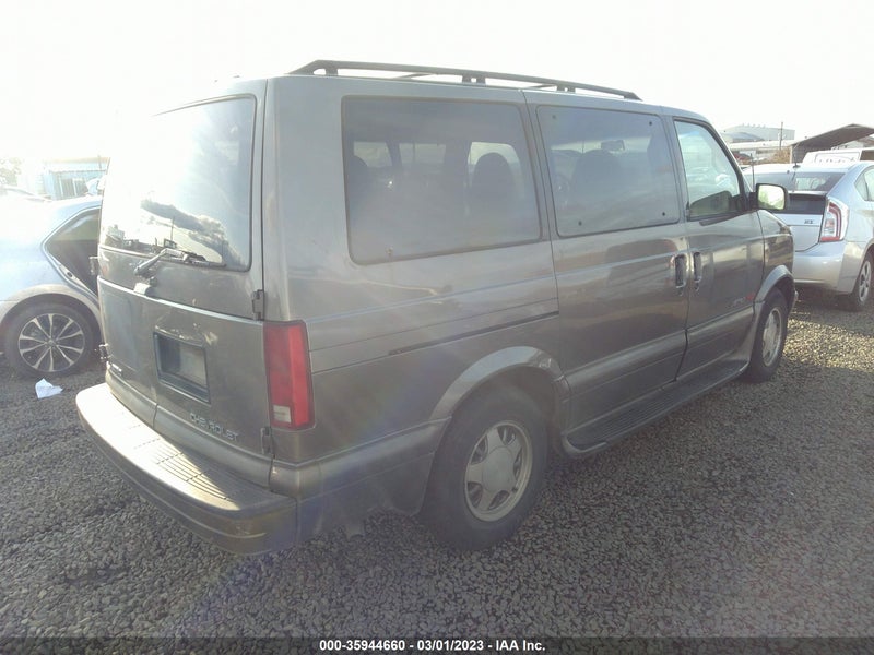 Chevrolet Astro 2000г.