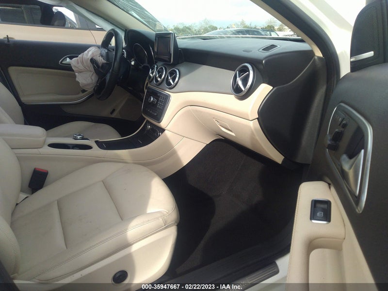Mercedes-Benz GLA-Class 2015г.