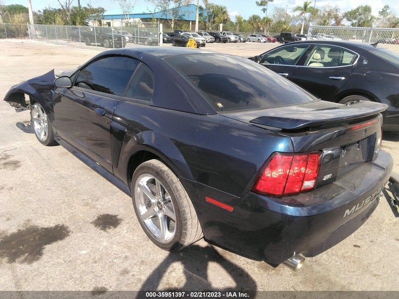 Ford Mustang 2003г.