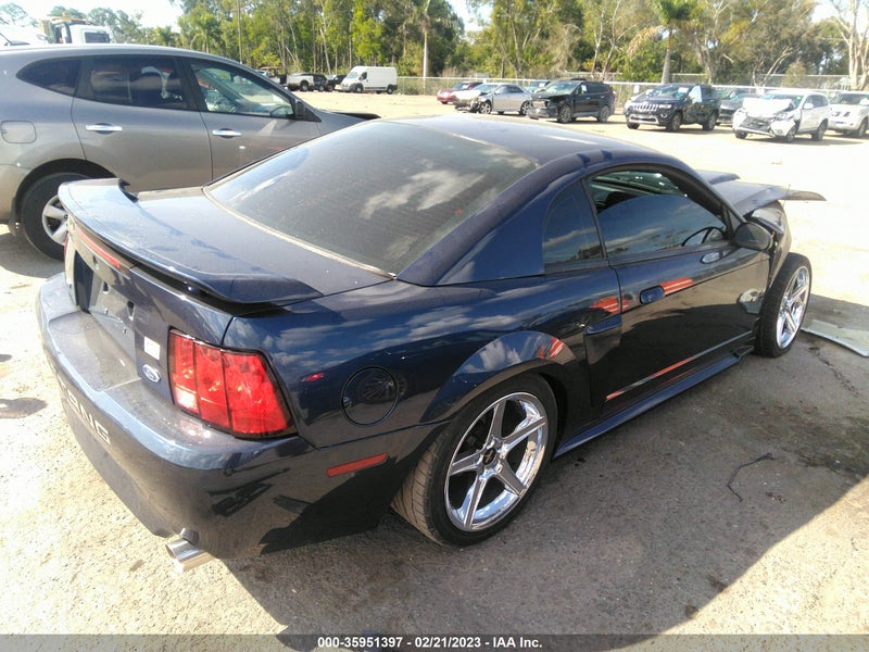 Ford Mustang 2003г.
