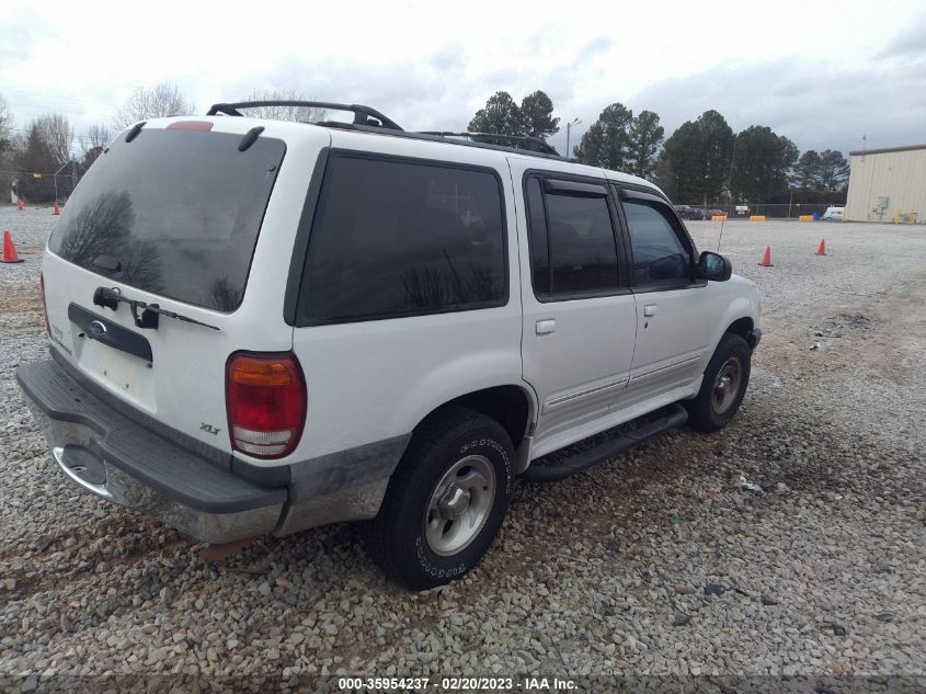 Ford Explorer 2000г.