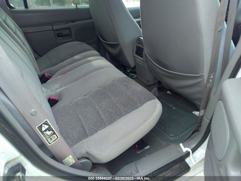 Ford Explorer 2000г.