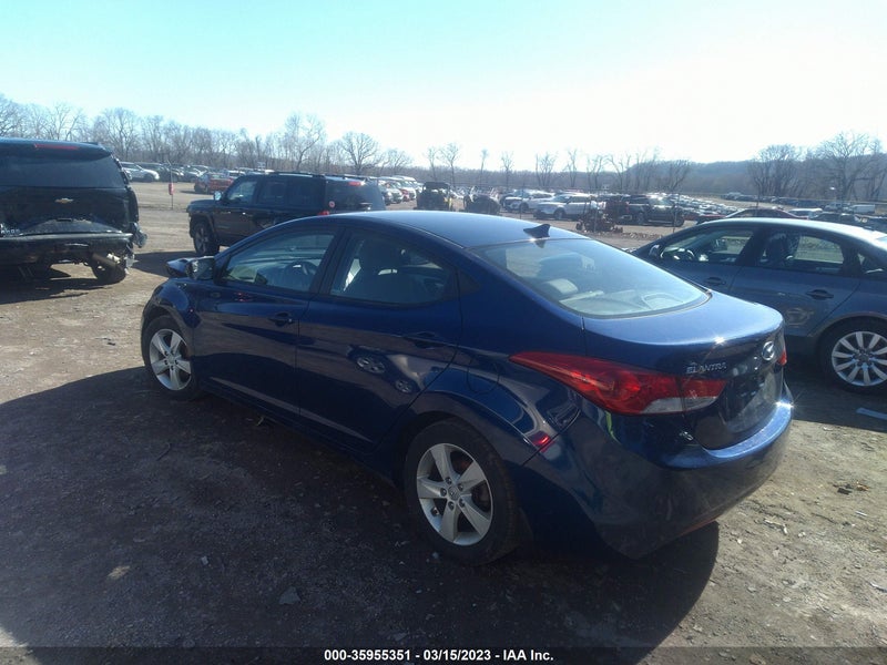 Hyundai Elantra 2013г.