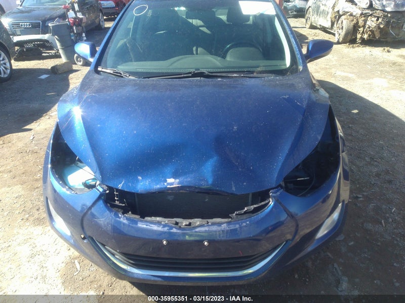 Hyundai Elantra 2013г.