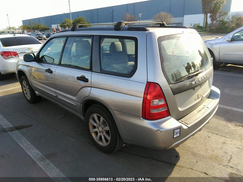 Subaru Forester 2005г.
