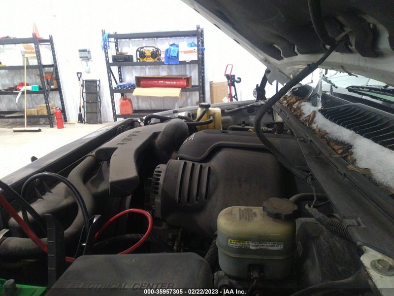 GMC Yukon Denali 2002г.