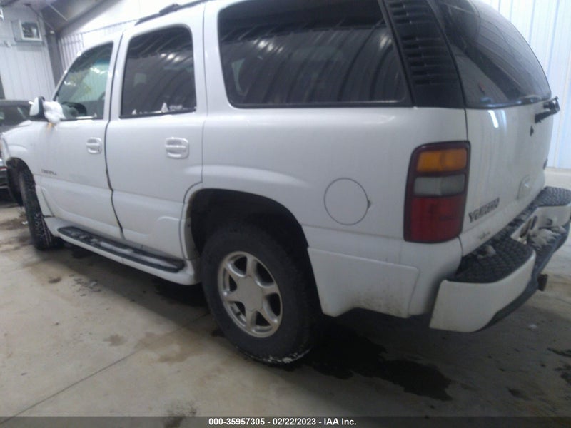 GMC Yukon Denali 2002г.