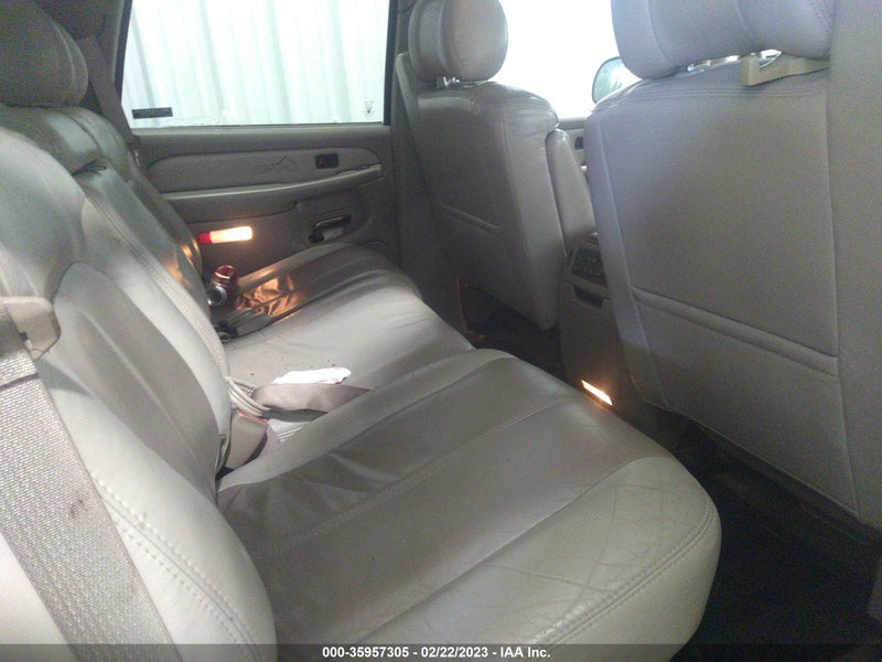 GMC Yukon Denali 2002г.