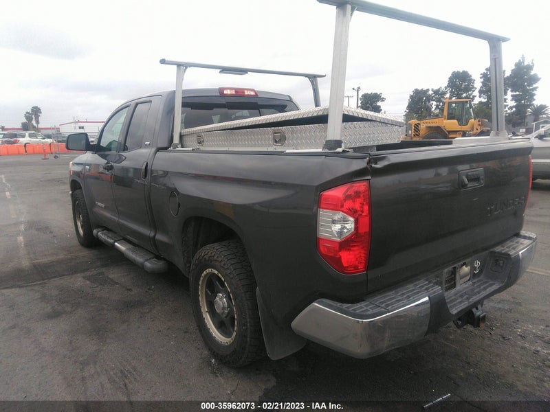 Toyota Tundra 2017г.