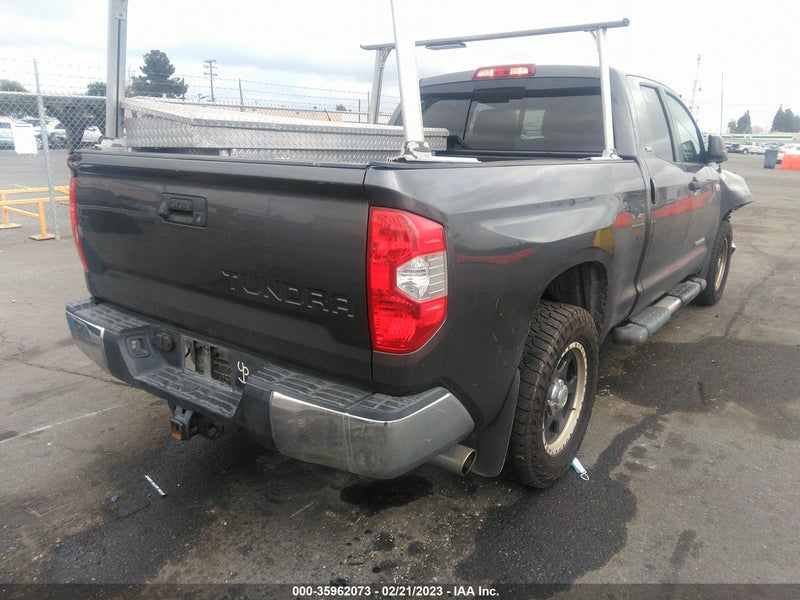 Toyota Tundra 2017г.