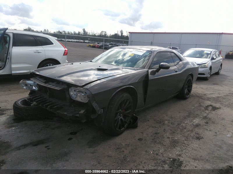 Dodge Challenger 2013г.
