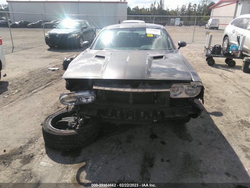 Dodge Challenger 2013г.